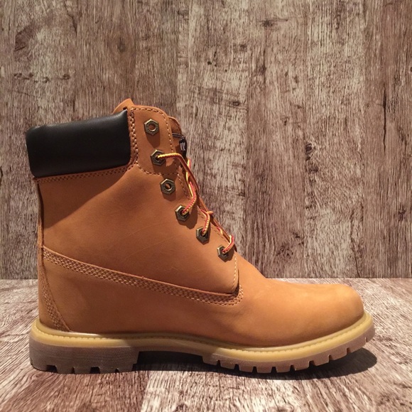 Timberland Women’s 8226A EK 6” Premium Wedge Boot - Picture 8 of 8